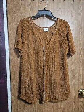 Bibi Brown Waffle Knit Short Sleeve Top V Neck Western Classic!
